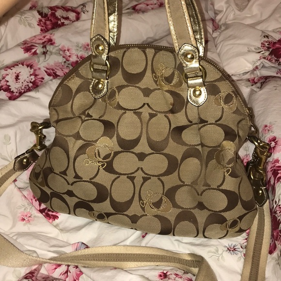 Authentic Coach - Picture 3 of 8